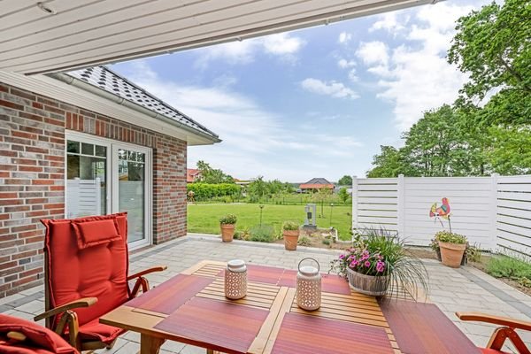 mit idyllischem Gartenblick