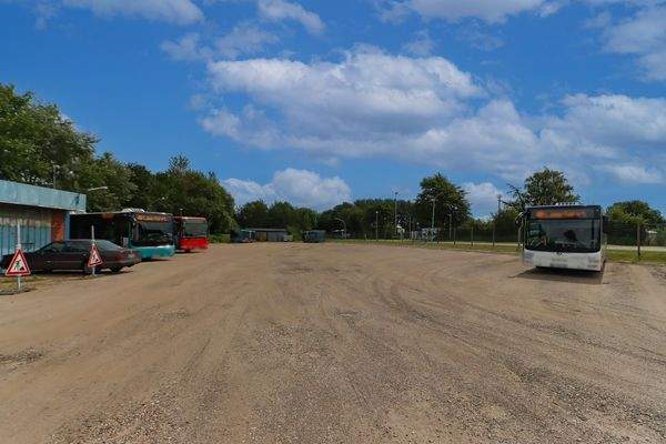 Freifläche/Parkplatz