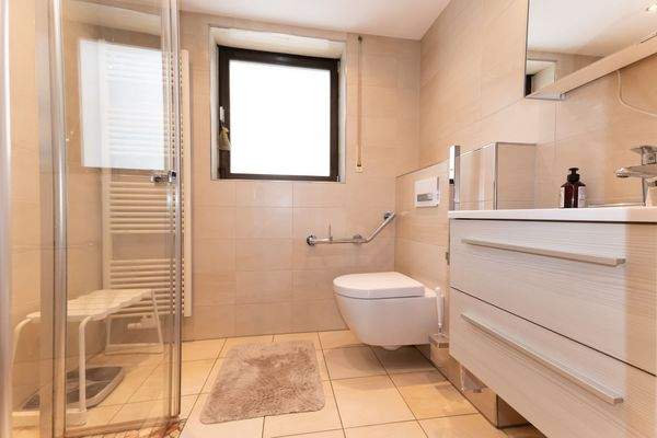 Badezimmer Untergeschoss