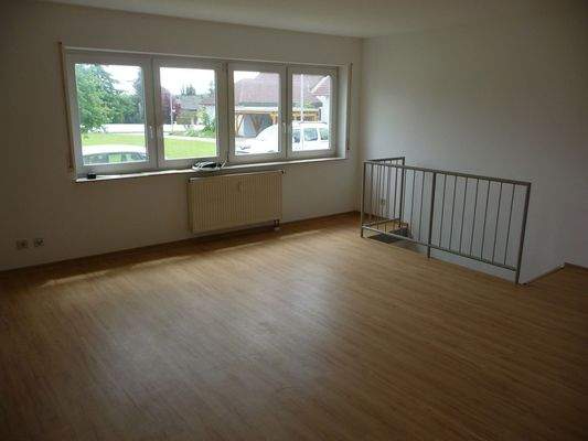 Wohnraum (Hochparterre)