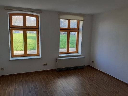 NTS 8 EGl Schlafzimmer.jpg