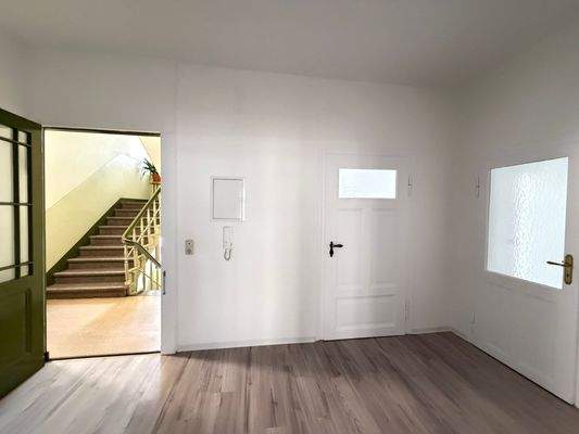 Helle Wohnung mit Balkon