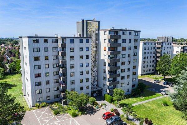 Luftaufnahme Frontansicht Haus