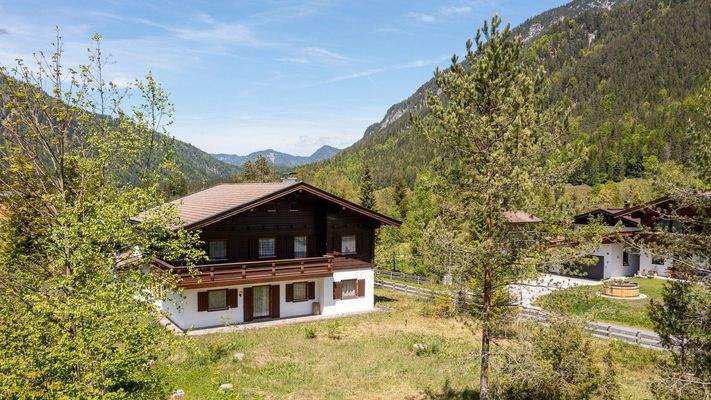 KITZIMMO-Haus mit zusätzlichem Baugrund kaufen - Immobilien St. Ulrich am Pillersee.