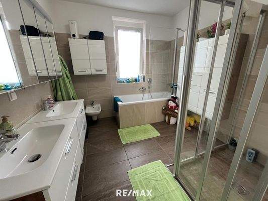 1. Obergeschoss - Badezimmer