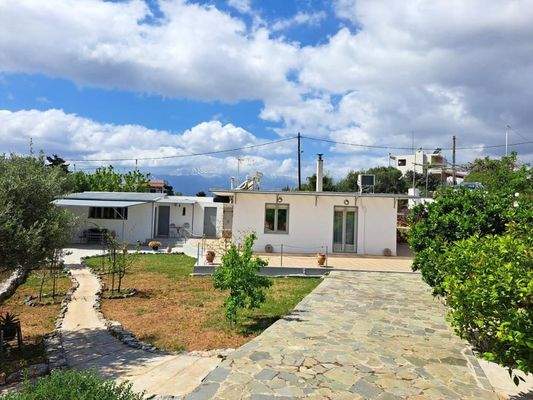 MIT VIDEO: Charmanter, renovierter Bungalow zum Verkauf in Drapanos, Apokoronas