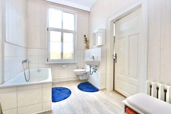 Das moderne Tageslicht-Badezimmer