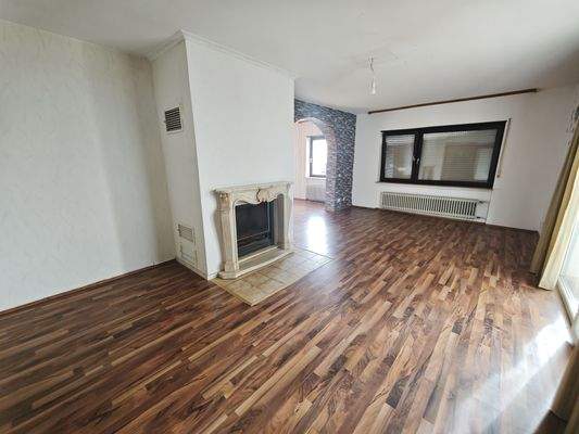 Wohnzimmer mit Ofen EG