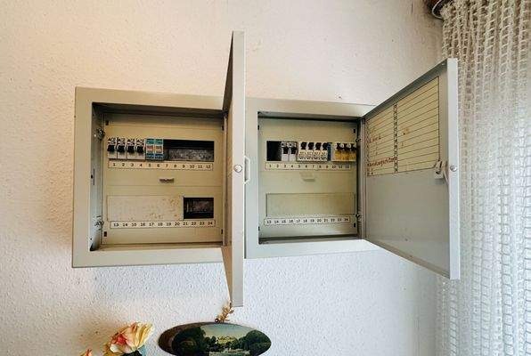 Ausstattung/ Elektrik