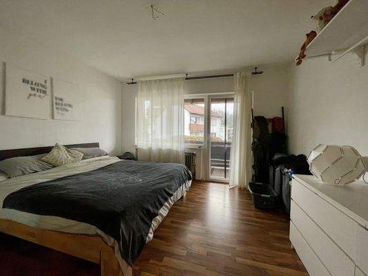 Schlafzimmer DHH links