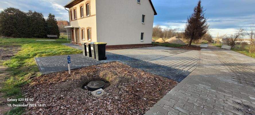 Die Stellplätze am Haus