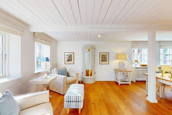 Wohnbereich mit elektrischen Mylin Ofen