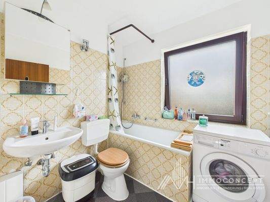 CAM04062G0-PR0043-STILL006