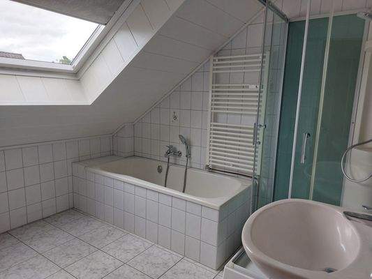 1. Badezimmer (1).jpg