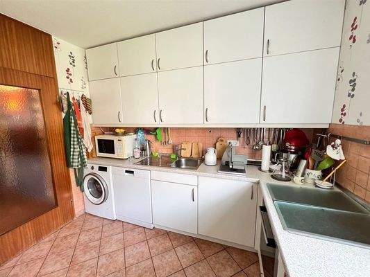 und Waschmaschinenanschluss