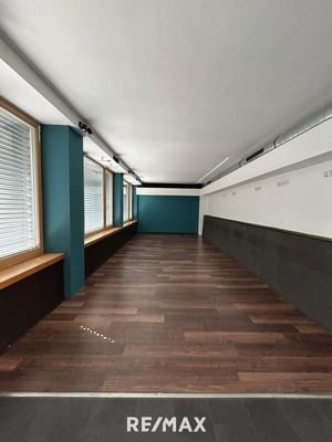 Innenhofseitiger Teil der Geschäftsfläche