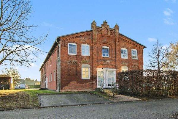 Eingang und Terrasse Whg _