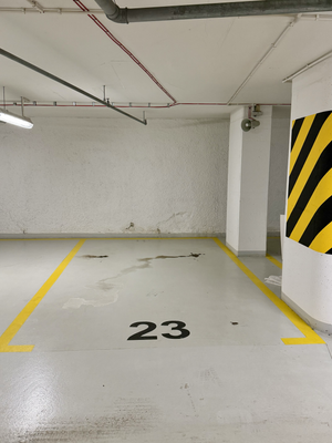 Cosmopolitan Twarda 2/4 in Warschau