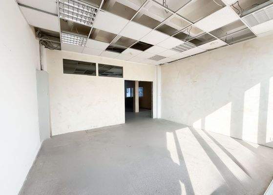 Bau 1 Raum 3.8, 3.11, 3.6 WC (9)