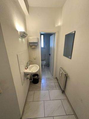 Souterrain - Vorraum Gäste-WC