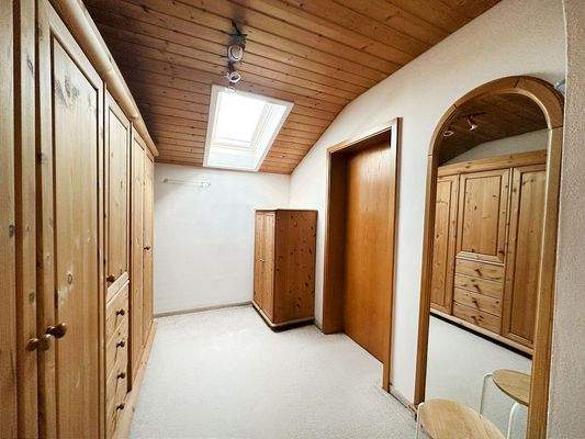 Vorraum/begehbarer Kleiderschrank