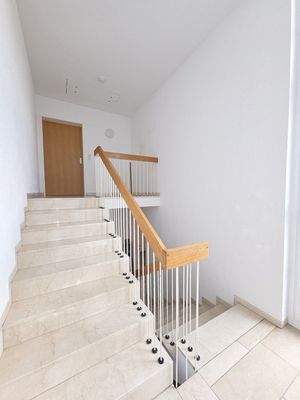 Gepflegtes Treppenhaus (1)_#170547