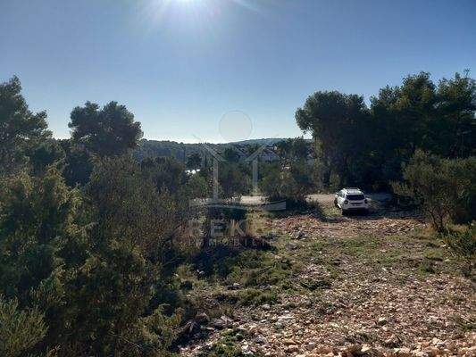 Baugrundstück mit vielfältigen Möglichkeiten