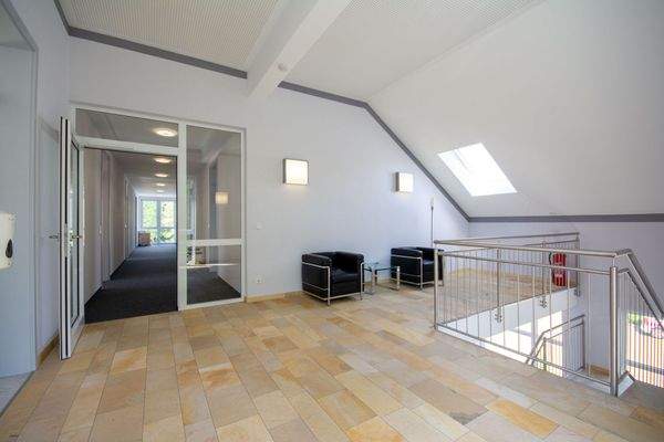 Treppenhaus / Foyer DG