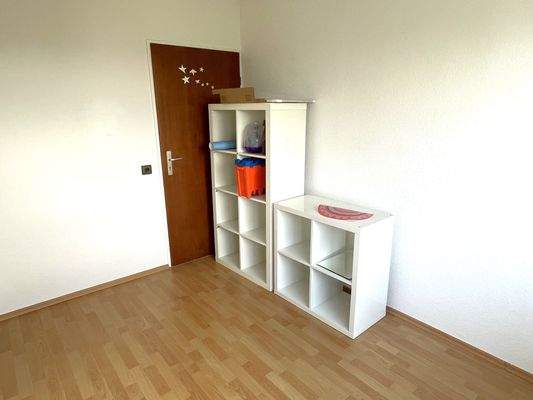 Kind/Gäste/Arbeiten 2  mit separatem Ausgang zum Treppenhaus