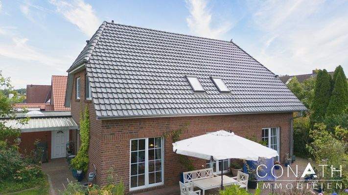 Conath-Immobilien_Harsefeld_Buxtehude_Fredenbeck – Blick aufs Haus mit beiden Terrassen