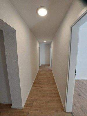 Flur u. Bäder mit Spots