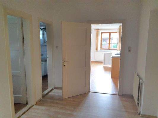 Vorraum Blick in Küche