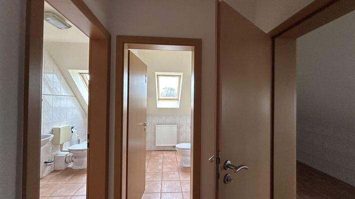 Badezimmer hinteres Haus