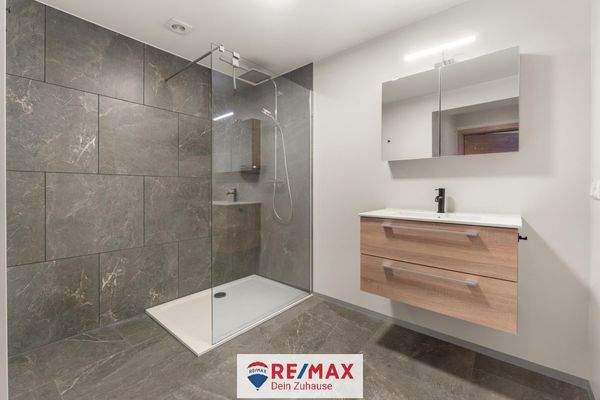 Badezimmer Wohnung 2 im EG