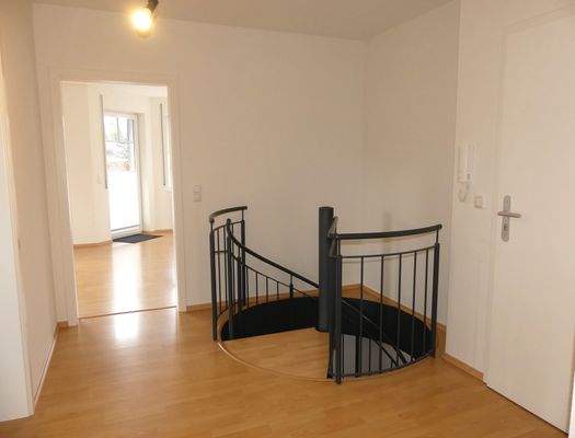 Flur/Wendeltreppe