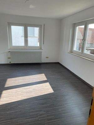 Schlafzimmer 2 OG unmöbliert