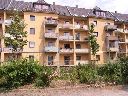 FM63-01 Fassade Hof.jpg