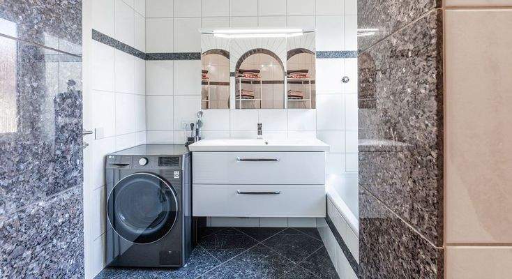 hochwertiges Tageslichtbad