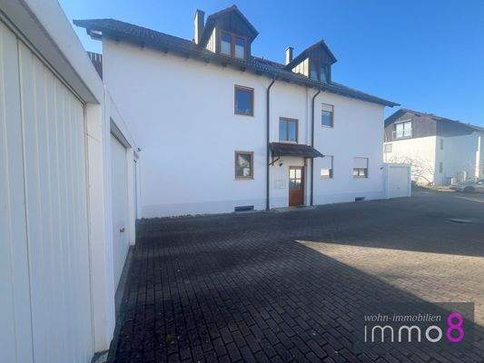 Gepflegtes Mehrfamilienhaus in ruhiger Spielstraße