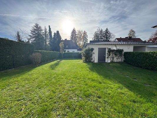 Sonniger Privatgarten