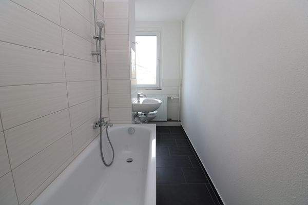 Beispiel Bad mit Wanne