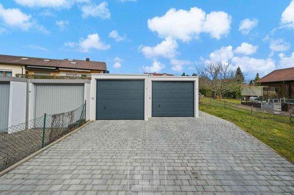 Doppelgarage (vermietet)