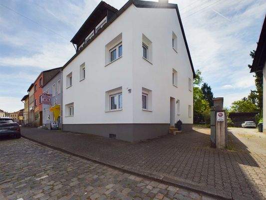 Mehrfamilienhaus Schwalbach