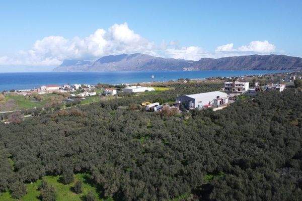 Kreta - Kaloudiana: Schönes Grundstück mit Berg- und Meerblick