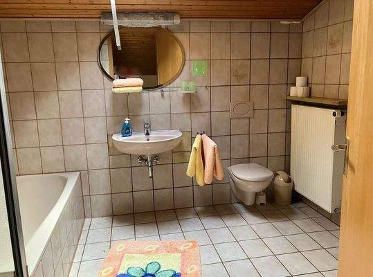 Appartment im Dachgeschoss (Bad)