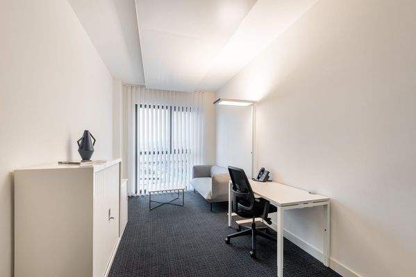 Regus Kiel City 5023 Kiel Germany Small Office.jpg