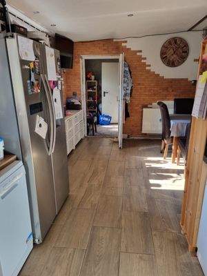 Medien 13-D369C608-76C9-492B-977D-878F3569ABBE