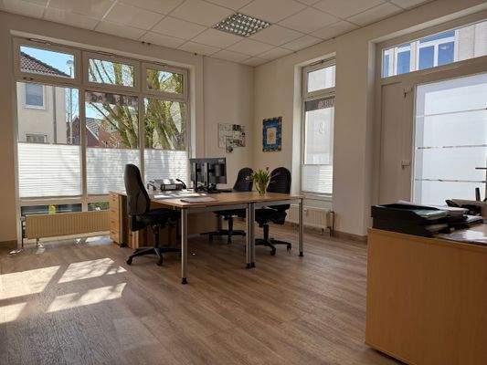 Büro vorne