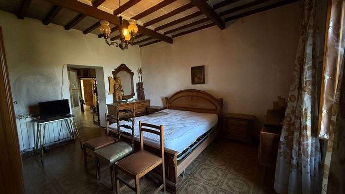 04A1DF4B-D3B1-4ECE-85F9-82AF5DBE77FC_1_102_a