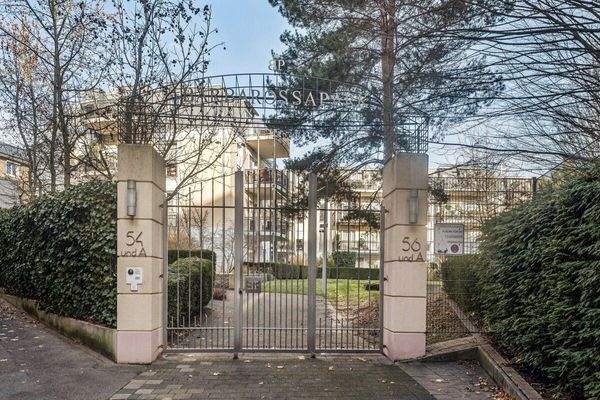 einladender Haupteingang